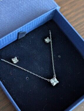 Swarovski "Attract" Necklace & Earring Set